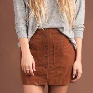 Free People Come A Little Closer Vegan Leather Skirt With Snaps Toffee Size 2